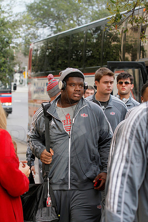 Player welcoming to hotel 1-1-14 (©Justin Manning) (©Justin Manning) JWM_0045