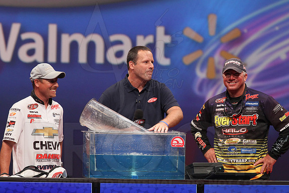 FLW Forrest Wood Cup Day final day 8-18-13 (© Justin Manning) JWM0408