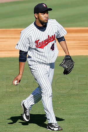 NW Arkansas Naturals @ Arkansas Travelers 4-21-12(Justin Manning)002