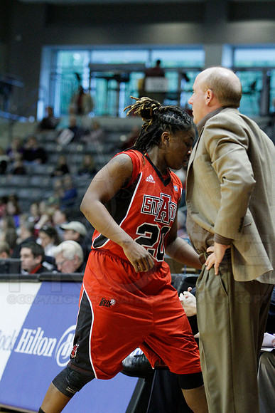 ASU @ UALR 3-2-130056 (©Justin Manning)