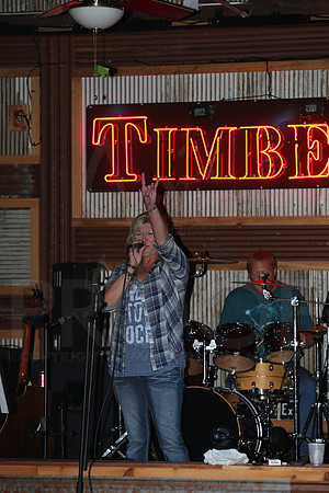 Midnight Hurricanes (Timbers) 9-6-2014 (©Justin Manning) JWM_007