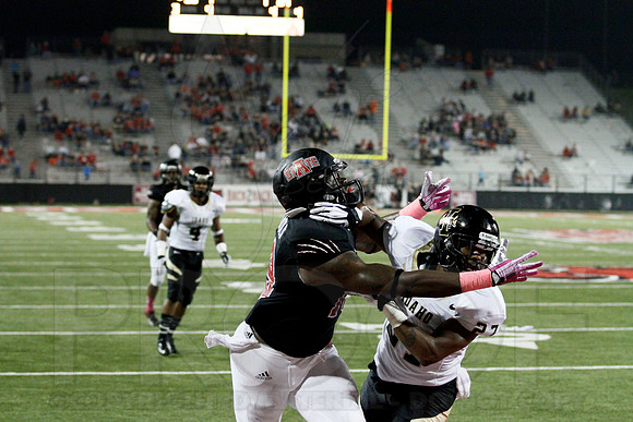 Idaho @ ASU 10-12-13 (© Justin Manning) JWM0700