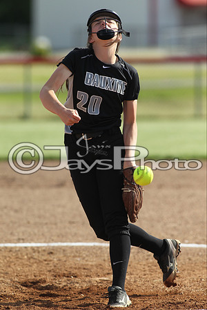 Bauxite @ Harmony Grove softball 4-21-2015 (©Justin Manning) JWM_0140
