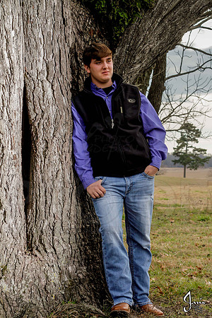 Austin Hicks senior pictures 12-29-13 (�Justin Manning) (�Justin Manning) (�Justin Manning) JWM_0013