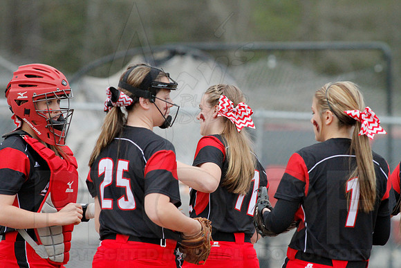 Harmony Grove @ Glen Rose softball 3-31-2014 (© Justin Manning) JWM_0090