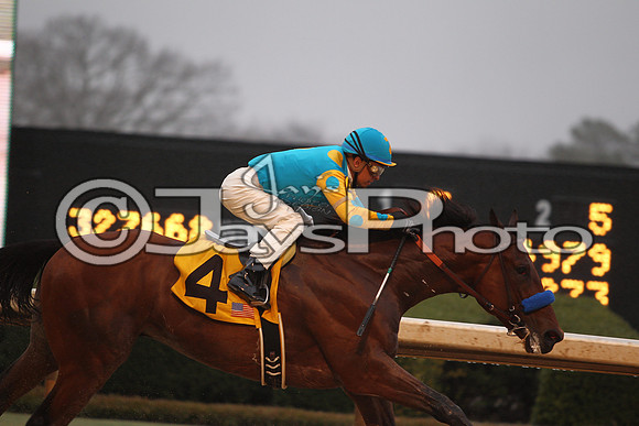 Oaklawn (Rebel Stakes Day) 3-14-2015 (©Justin Manning) JWM_368