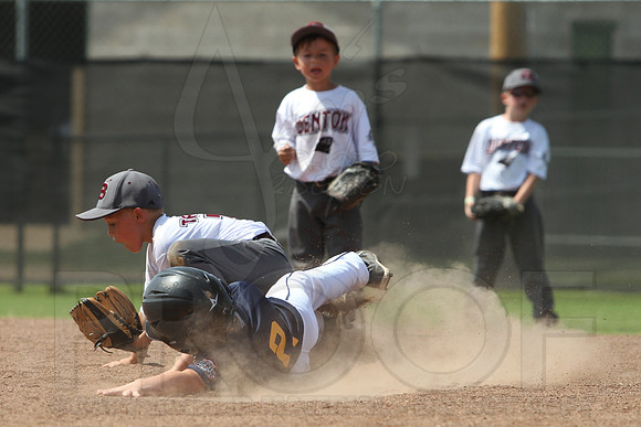 Benton vs. Mountain Home 5-6 year old All Stars 7-12-2014 (©Justin Manning) JWM_102