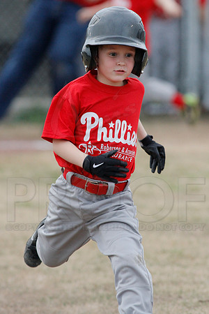 Phillies vs. Razorbacks 5-6 year old baseball 4-3-2014 (© Justin Manning) JWM_0204