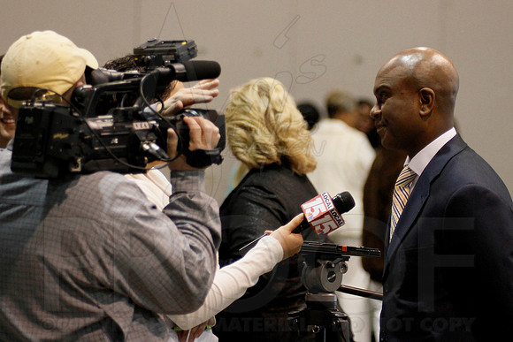 Go Daddy Press Conference (Larry the Cable Guy) & Mayor Luncheon 1-4-13 (Justin Manning)0176