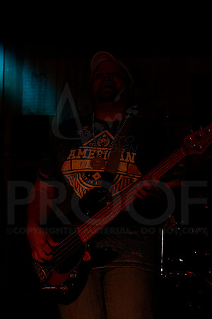 Midnight Hurricanes live at Boogies Bar and Grill 6-14-2014 (© Justin Manning) JWM_0091