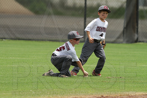 Benton vs. Sylvan Hills 5-6 year old All Stars 7-11-2014 (©Justin Manning) JWM_117