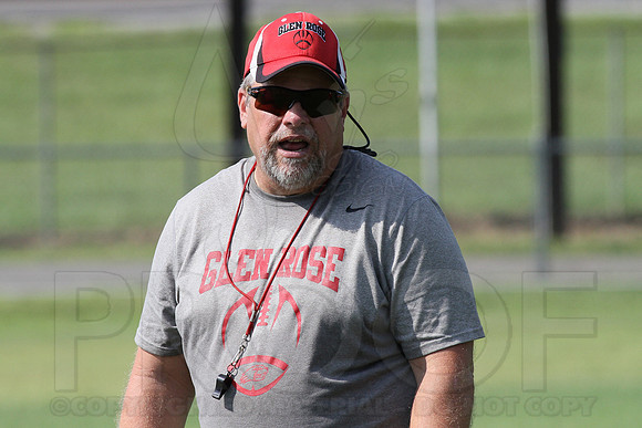 Glen Rose football practice 2 adays 8-5-13 (© Justin Manning) JWM0011