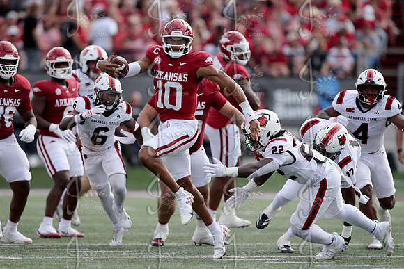 Arkansas State @ Arkansas 9-6-25_JWM_2260