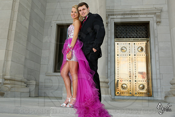 Prom pictures (Maria Vest) 4-11-2014 (© Justin Manning) JWM_0086