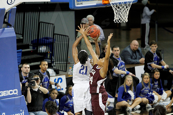 Middle Tennessee vs ULM  Women's 3-9-13 JWM0249 (©Justin Manning)