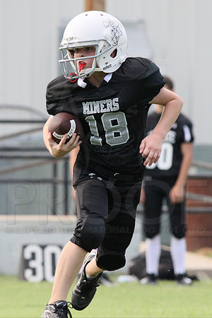 Bauxite Black-Gray games 4th, 5th, 6th, Junior high, Senior high scrimmage 8-22-13 (© Justin Manning) JWM0030