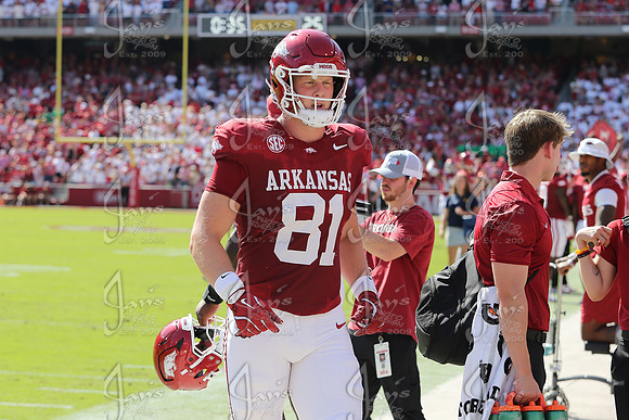 Notre Dame @ Arkansas 9-27-25_JWM_0102