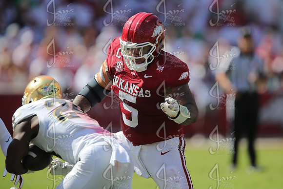 Notre Dame @ Arkansas 9-27-25_JWM_0700