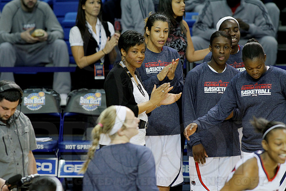 Florida Atlantic vs. UL-Monroe Women's JWM0029 (©Justin Manning)