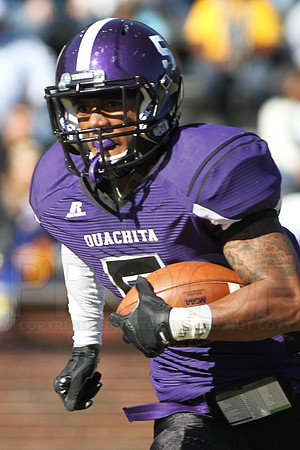Southern Arkansas University @ Ouachita Baptist University 11-1-2014 (©Justin Manning) JWM_409