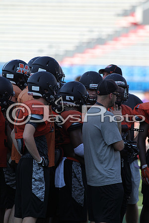 War Memorial Football Team Camp 7-28-2015 (©Justin Manning) JWM_0015
