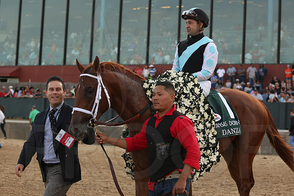 Arkansas Derby 4-12-2014 (© Justin Manning) JWM_1217