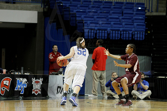 Middle Tennessee vs ULM  Women's 3-9-13 JWM0135 (©Justin Manning)