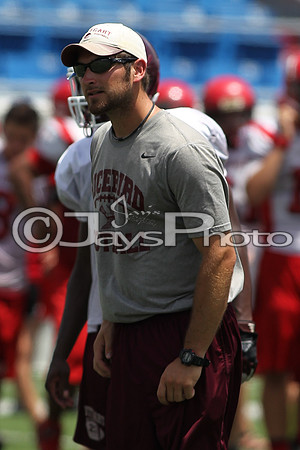 Football Team Camp (War Memorial Stadium) 6-16-2015 (©Justin Manning) JWM_0009
