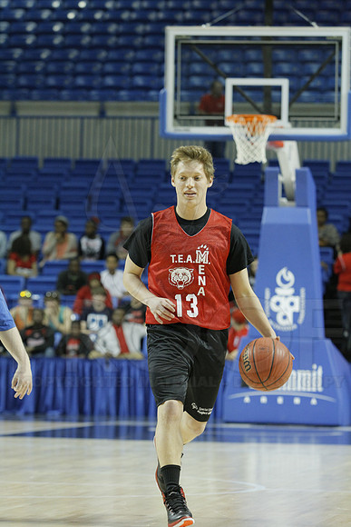 Exhibition Game Project Unify- Special Olympics- Mena vs Forrest City 3-14-2014 (© Justin Manning) JWM_0011