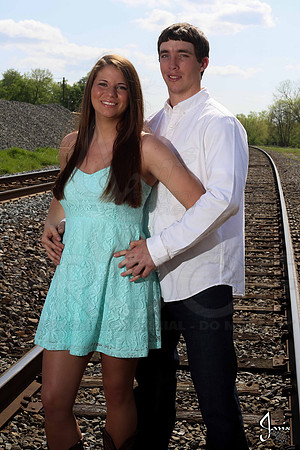 Collin & Makayla Senior pics 4-14-13 (© Justin Manning) JWM0295