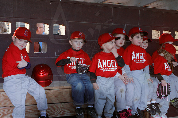 T-ball Angel's & Rangers 3-26-13 (© Justin Manning) JWM0107