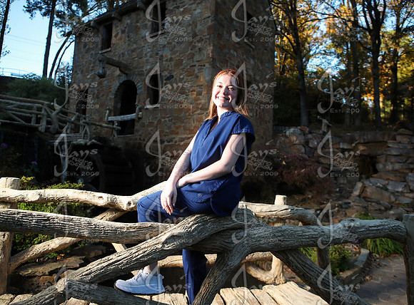 Campbell Marlow (Nurse Graduation Photos) 11-10-25_JWM_0013