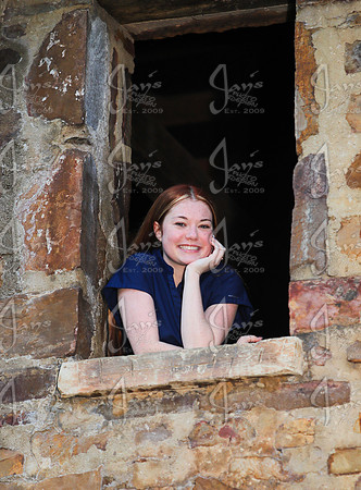 Campbell Marlow (Nurse Graduation Photos) 11-10-25_JWM_0019