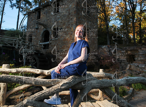 Campbell Marlow (Nurse Graduation Photos) 11-10-25_JWM_0012