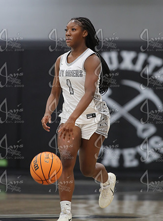 Episcopal @ Bauxite Sr. Girls 11-11-25_JWM_0440