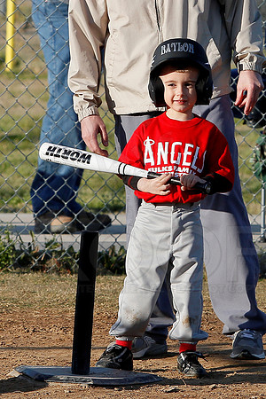 T-ball Angel's & Rangers 3-26-13 (© Justin Manning) JWM0029