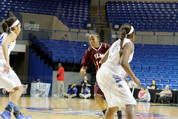 Middle Tennessee vs ULM  Women's 3-9-13 JWM0193 (©Justin Manning)