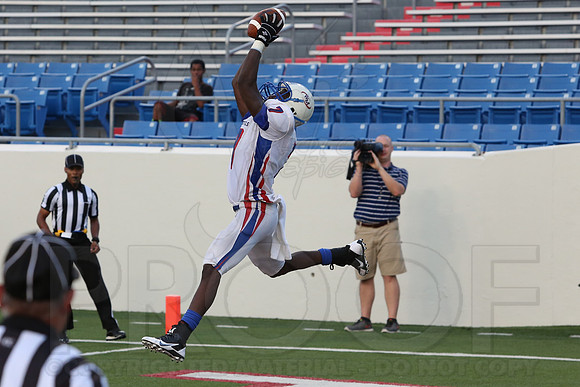 Ashdown vs West Memphis 9-2-13 (© Justin Manning) JWM0145