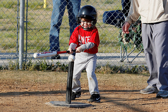 T-ball Angel's & Rangers 3-26-13 (© Justin Manning) JWM0020