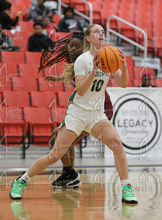 Episcopal vs. Lake Village Sr. Girls (Bill Gibbs Classic) 12-1-25_JWM_0202