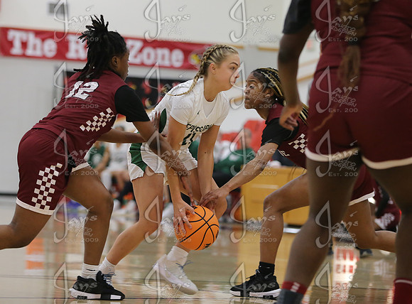 Episcopal vs. Lake Village Sr. Girls (Bill Gibbs Classic) 12-1-25_JWM_0579