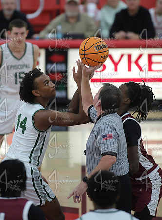 Episcopal vs. Lake Village Sr. Boys (Bill Gibbs Classic) 12-1-25_JWM_0019