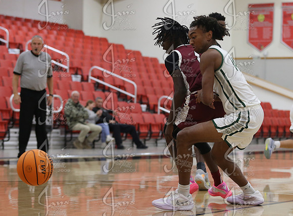 Episcopal vs. Lake Village Sr. Boys (Bill Gibbs Classic) 12-1-25_JWM_0220