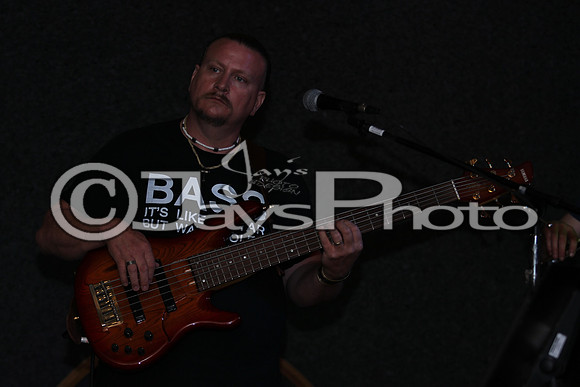 Midnight Hurricanes (Bubba Brew's) 4-26-2015 (©Justin Manning) JWM_0081