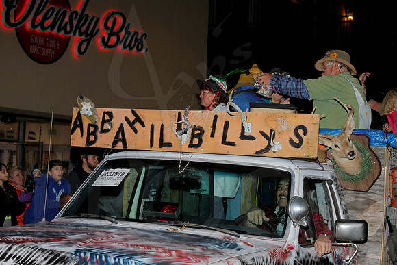 GoDaddy Bowl Mardi Gras Parade (©Justin Manning) JWM_0133