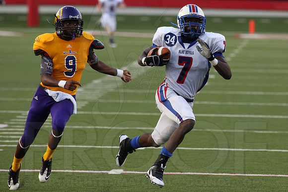 Ashdown vs West Memphis 9-2-13 (© Justin Manning) JWM0095