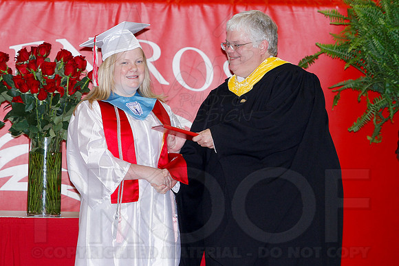 Glen Rose High school graduation 5-24-13 (© Justin Manning) JWM0021