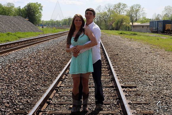 Collin & Makayla Senior pics 4-14-13 (© Justin Manning) JWM0291