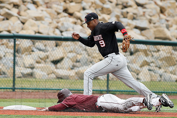 ASU @ UALR baseball 3-17-13 (© Justin Manning) JWM0222