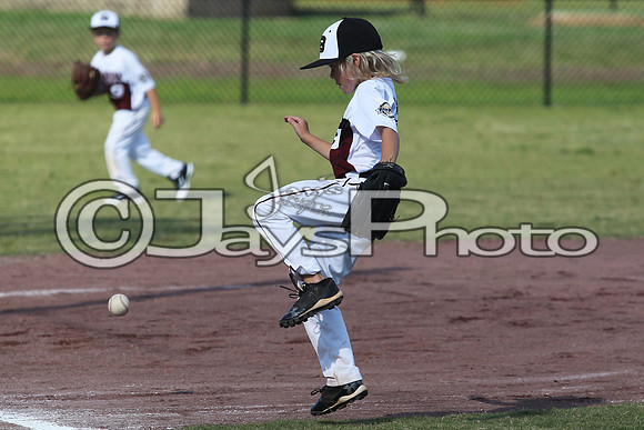 Benton vs. Beebe 6 year old All-Stars 6-28-2015 (©Justin Manning) JWM_0152